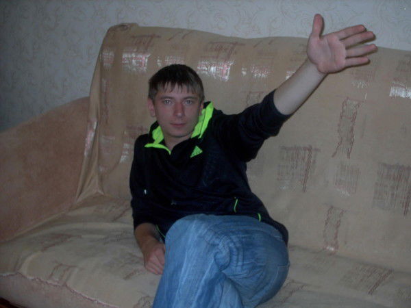 Толя Иванов