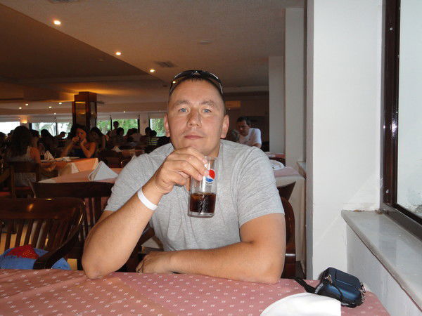 Олег Савельев