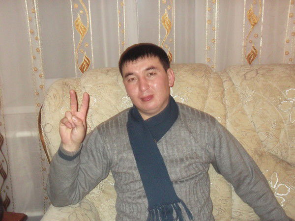 Саят Кадерманов