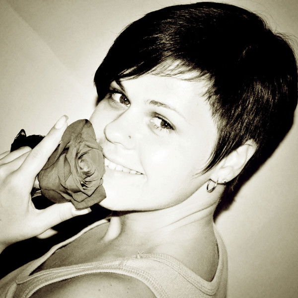 Юлия Тихонова