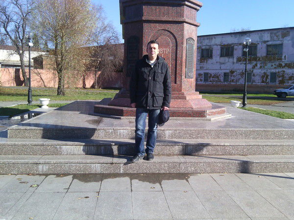 Виталий Петров