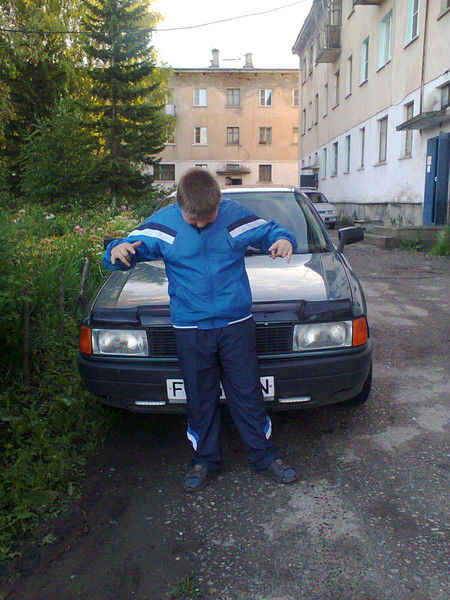 Жека Томилов