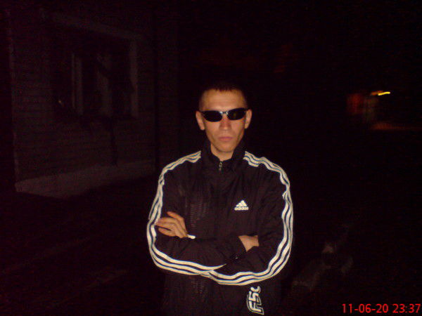 Роман Попов