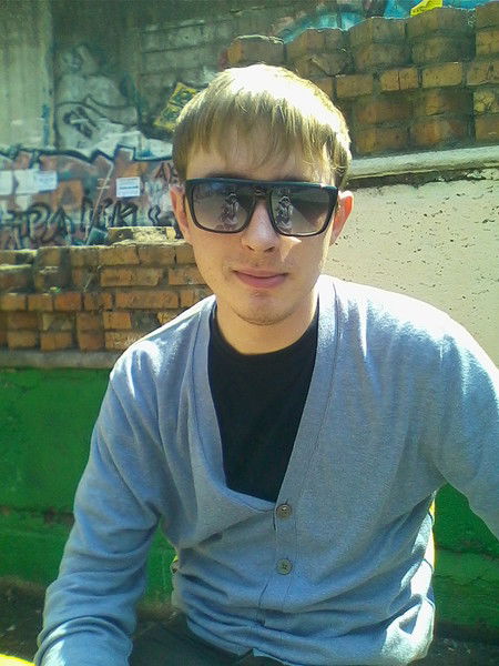 Никита Попов