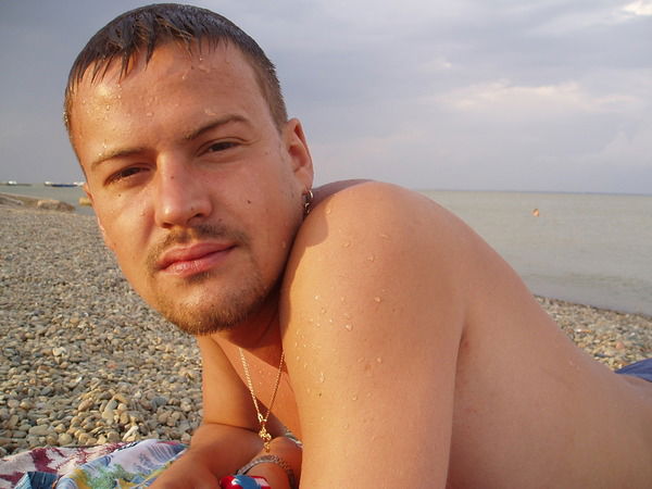 Константин Азаренко