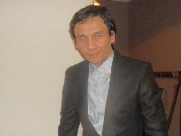 Отабек Ахунбабаев