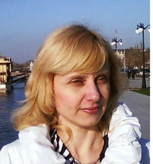 Лена Петрова