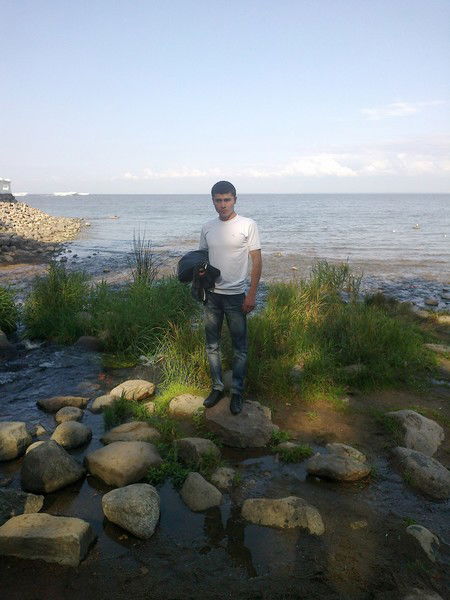 Манонхон Кутфидинов