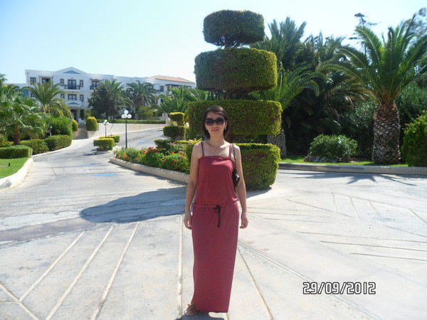 Toлkын Aбдyгaлueвнa