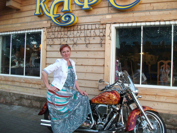 Елена Воронова