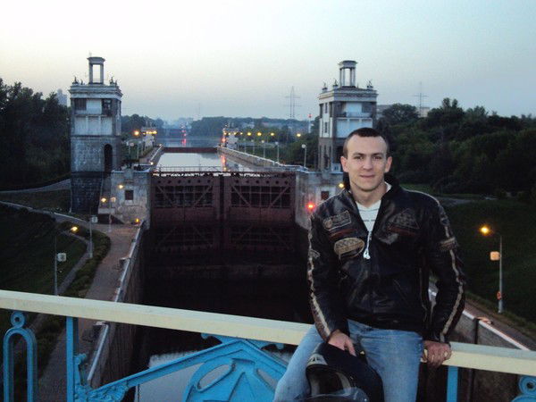 Антон Громов