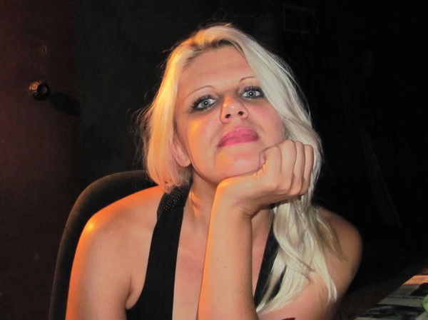 Юля Комисарова