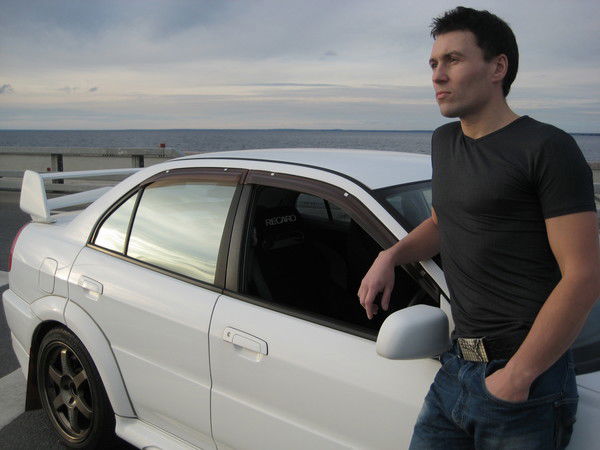 Михаил Мельников