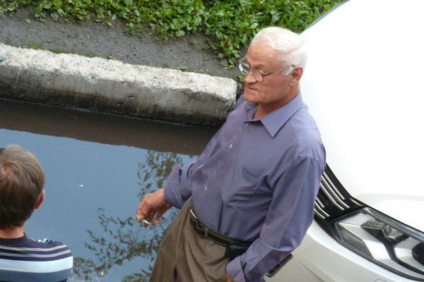 Геннадий Попов