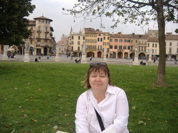 Елена Буева