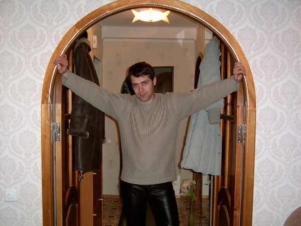 Валентин Попов