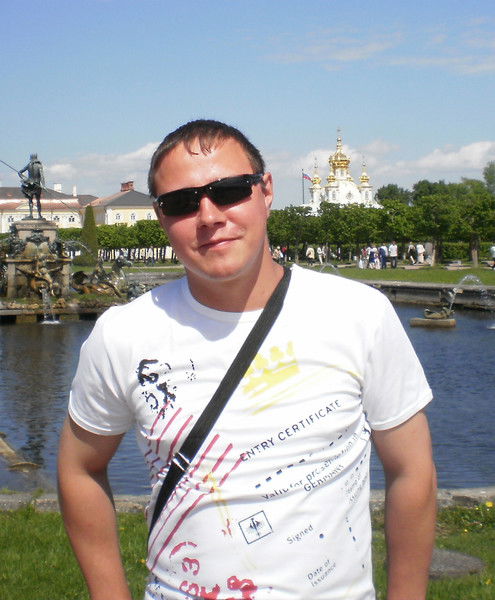 Александр Петров