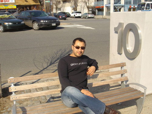 Алишер Сауров