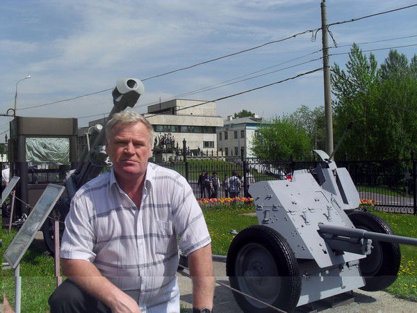 Александр Овчинников