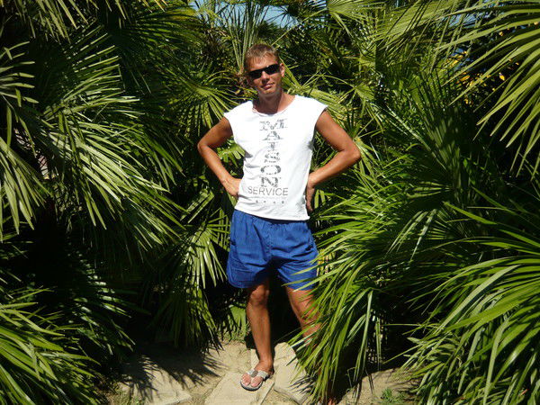 Денис Маслов