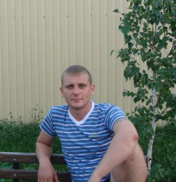 Владислав Узяев