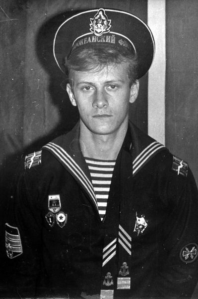 Неизвестно Неизвестно