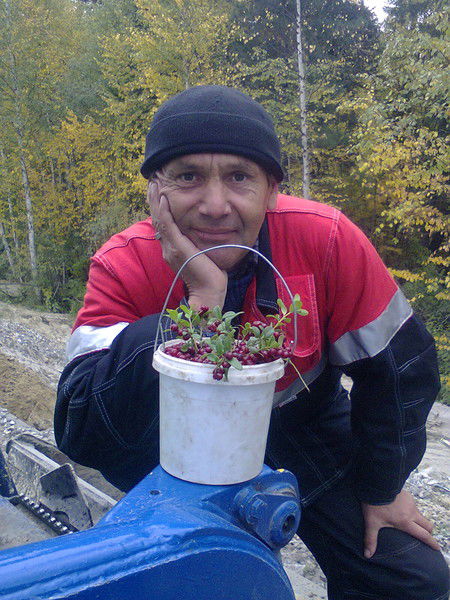 Виктор Тихонов