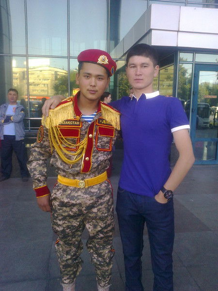 Асхат Мухтар