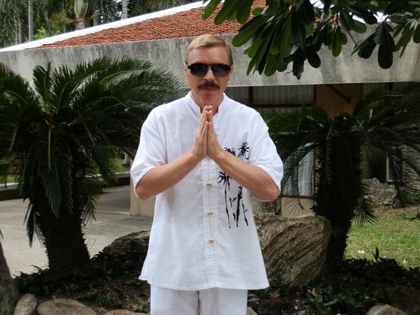 Александр Комаров