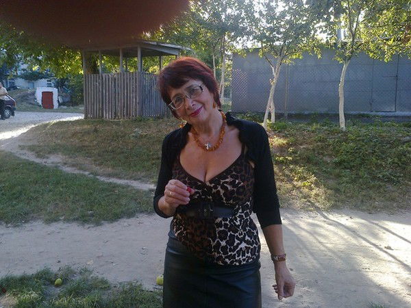 Лариса Перловская