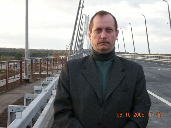 Олег Самсонов