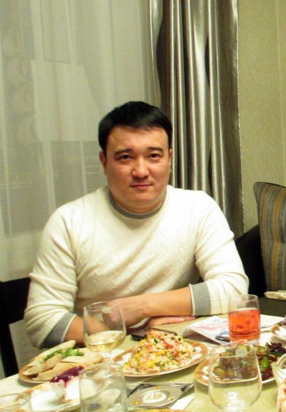 Айбек Хосаев