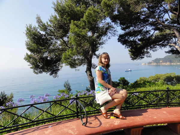 Юлия Петрова