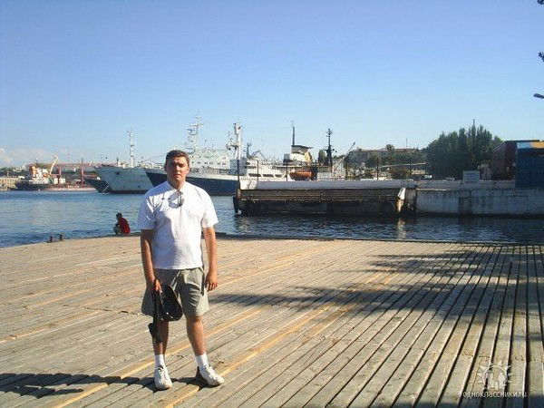 Виталий Михолап