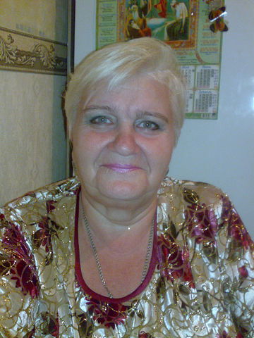 Валентина Сачук(Белозёрова)