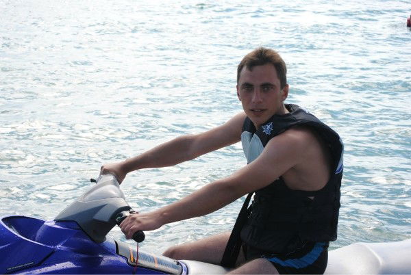 Андрей Миллер