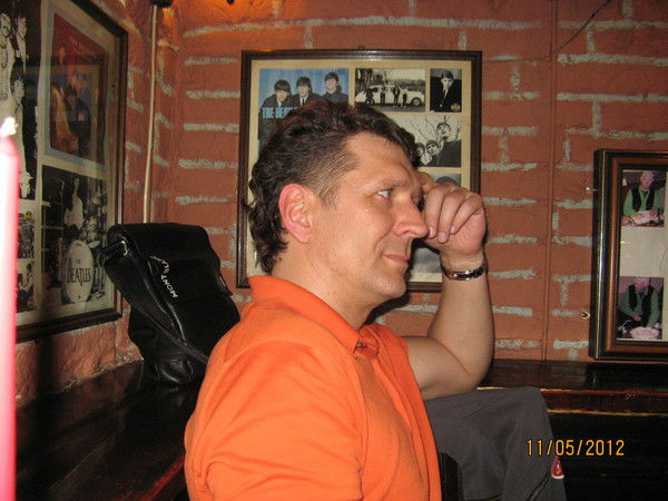 Олег Бондаренко