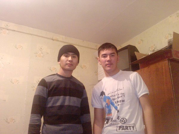 Жандос Байжуменов