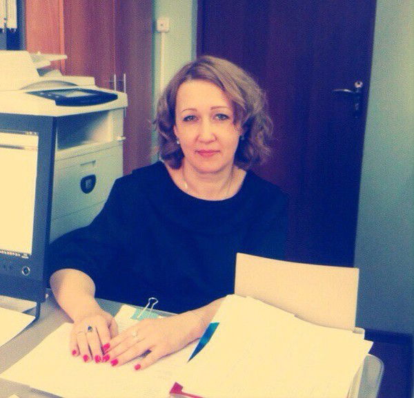 Елена Сухомлинова