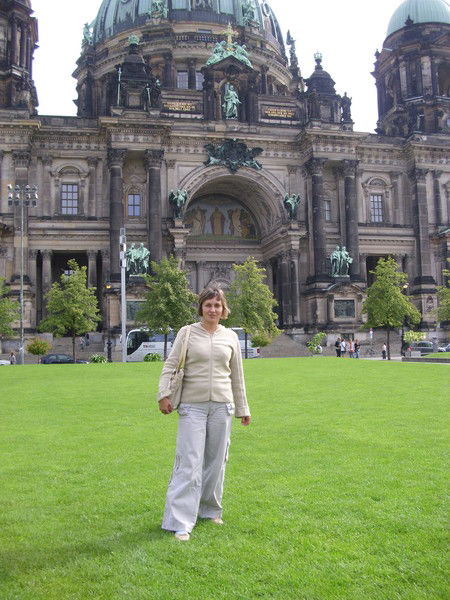 Лола Шумова