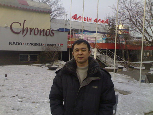 Гани Омиров