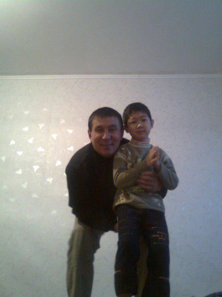 Aрман Pахатов