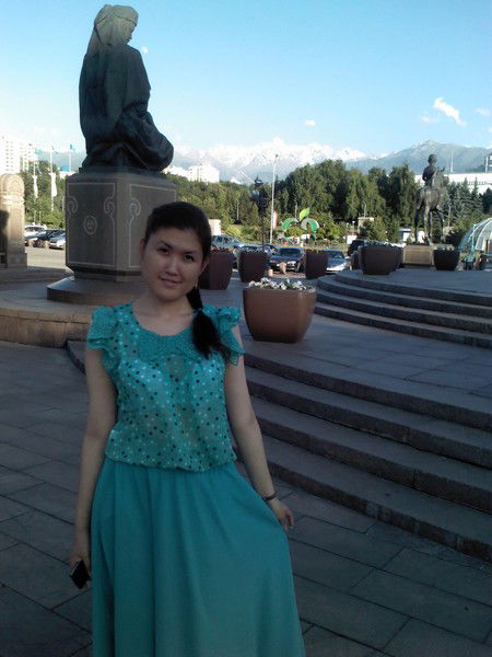 Динара Исенова