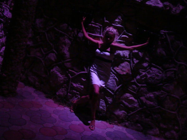 Любовь Попова