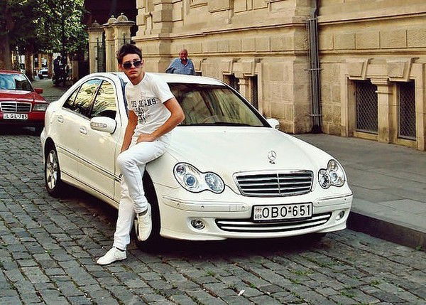 Обычный Парень