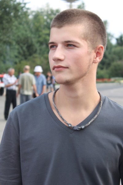 Владислав Иванеев