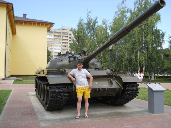 Владислав Комаров