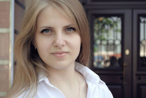 Оля Желтова