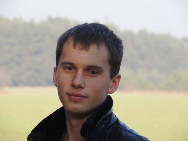 Антон Симутенков