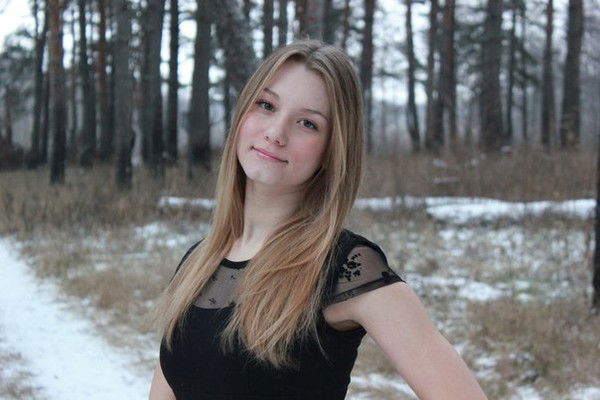 Маша Затонских